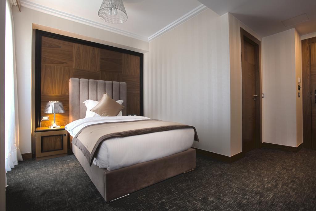 Hotell Colosseo 4*